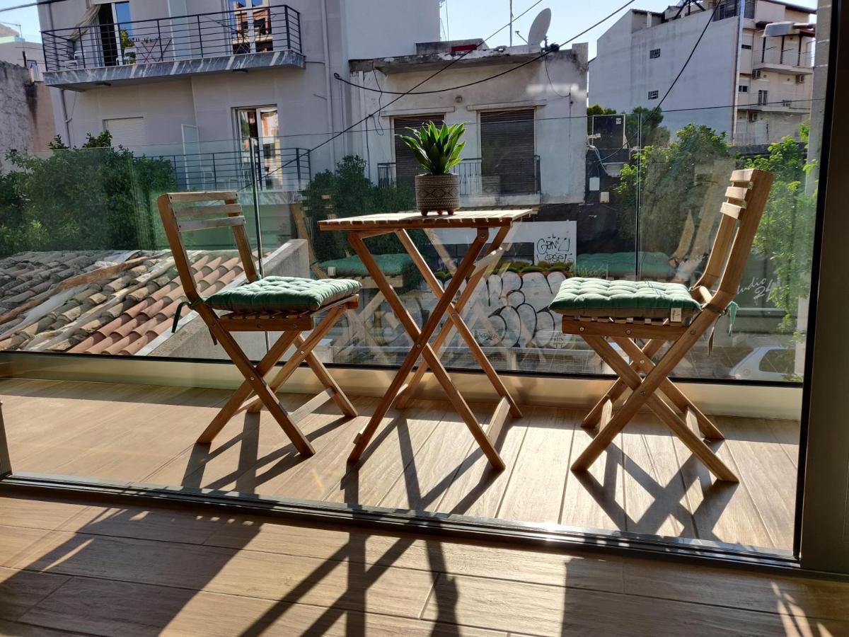Sunny New Lovely Apartment 60 Meters From The Metro Atina Dış mekan fotoğraf