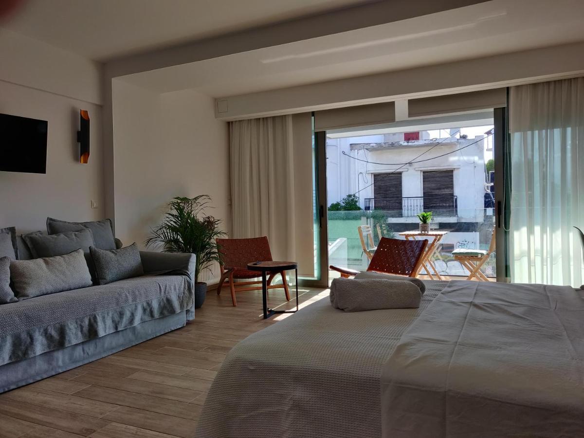 Sunny New Lovely Apartment 60 Meters From The Metro Atina Dış mekan fotoğraf